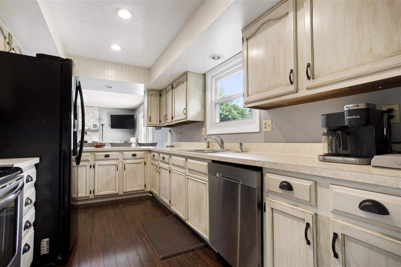 6025 Sorrel Tree Road Rockford, IL 61107 - Photo 11 of 24 Gallery Image 11