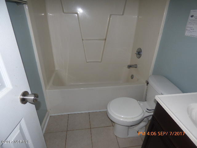 305 Steller Road Jacksonville, NC 28540 - Photo 8 of 12 P1030874