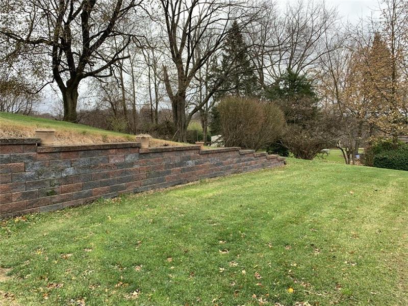 7064 Shannon Road Verona, PA 15147 - Photo 16 of 22 Gallery Image 16
