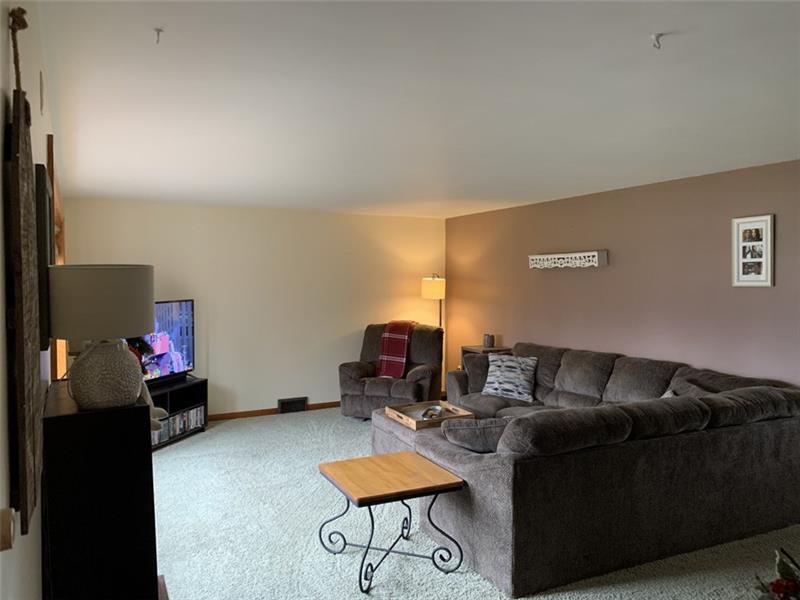 7064 Shannon Road Verona, PA 15147 - Photo 3 of 22 Gallery Image 3