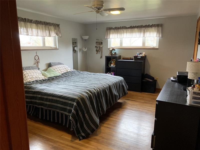 7064 Shannon Road Verona, PA 15147 - Photo 10 of 22 Gallery Image 10