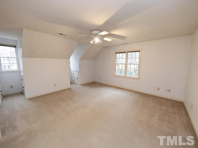 2517 Harptree Court Raleigh, NC 27613 - Photo 10 of 14 Gallery Image 10