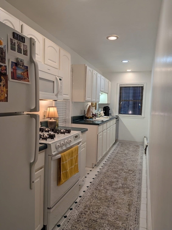 411 Beacon Street, Unit 4 Boston, MA 02115 - Photo 16 of 26