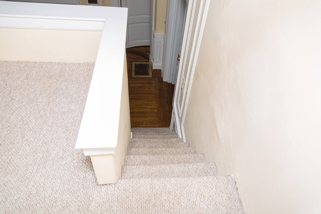 411 Beacon Street, Unit 4 Boston, MA 02115 - Photo 10 of 26