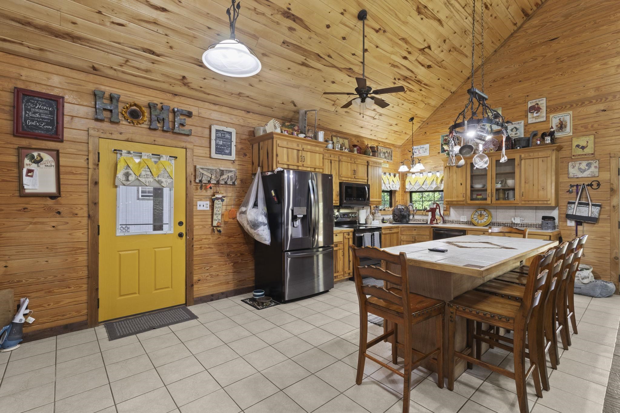 10077 Cravens Camp Road Silsbee, TX 77656 - Photo 10 of 50