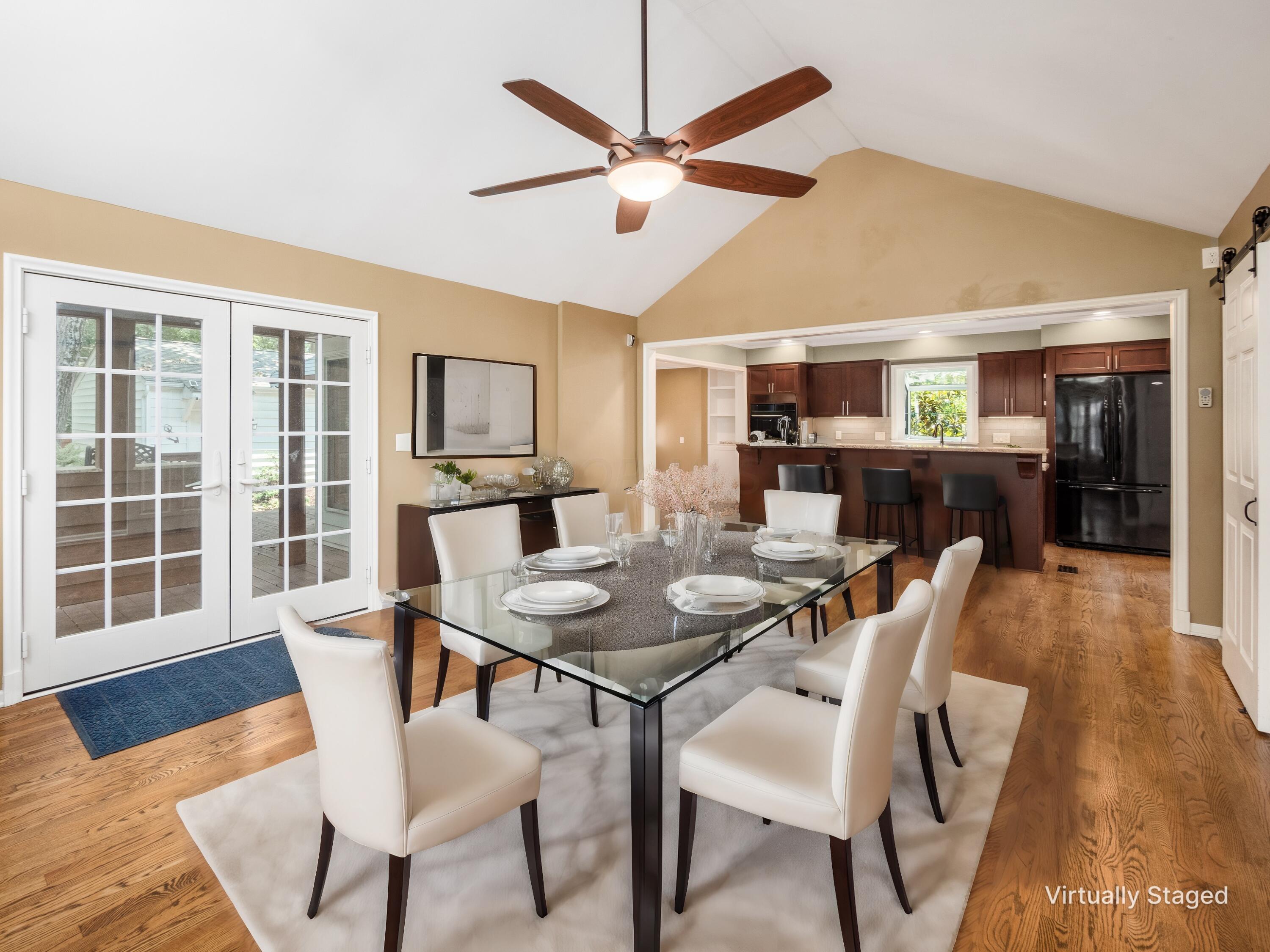 356 Gudrun Road Columbus, OH 43202 - Photo 9 of 53 Great rm w/virtual staging