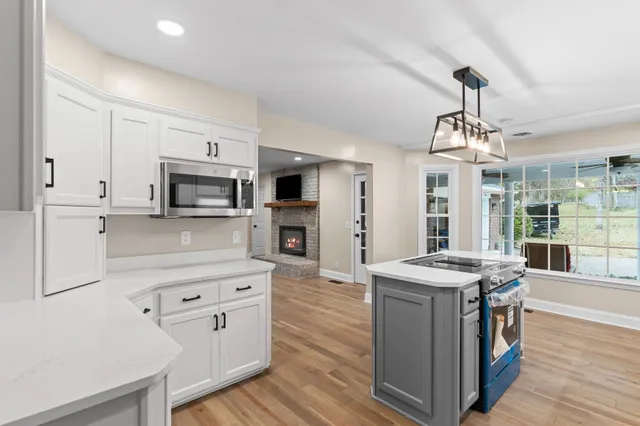 $689,900 | 607 Yvonne Drive, Goodlettsville, TN 37072