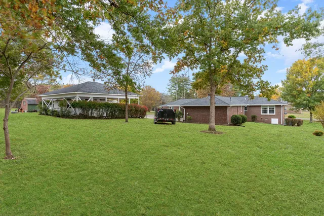 $689,900 | 607 Yvonne Drive, Goodlettsville, TN 37072