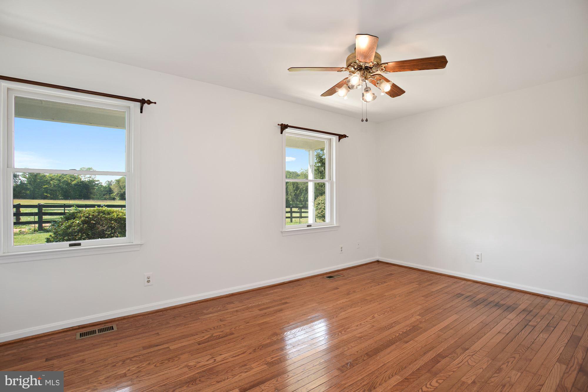 36958 Jeb Stuart Road Purcellville, VA 20132 - Photo 16 of 34 Gallery Image 16