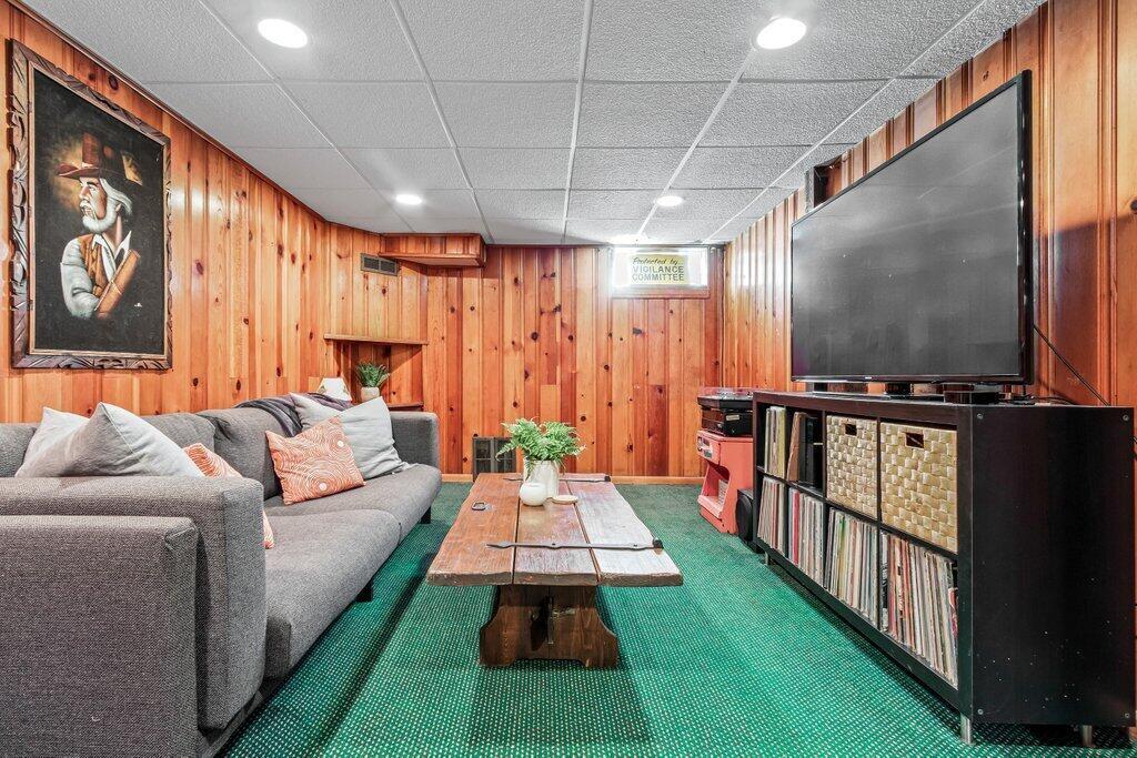 2654 Ruhl Avenue Columbus, OH 43209 - Photo 26 of 30 LL Rec/Play/Family room 2