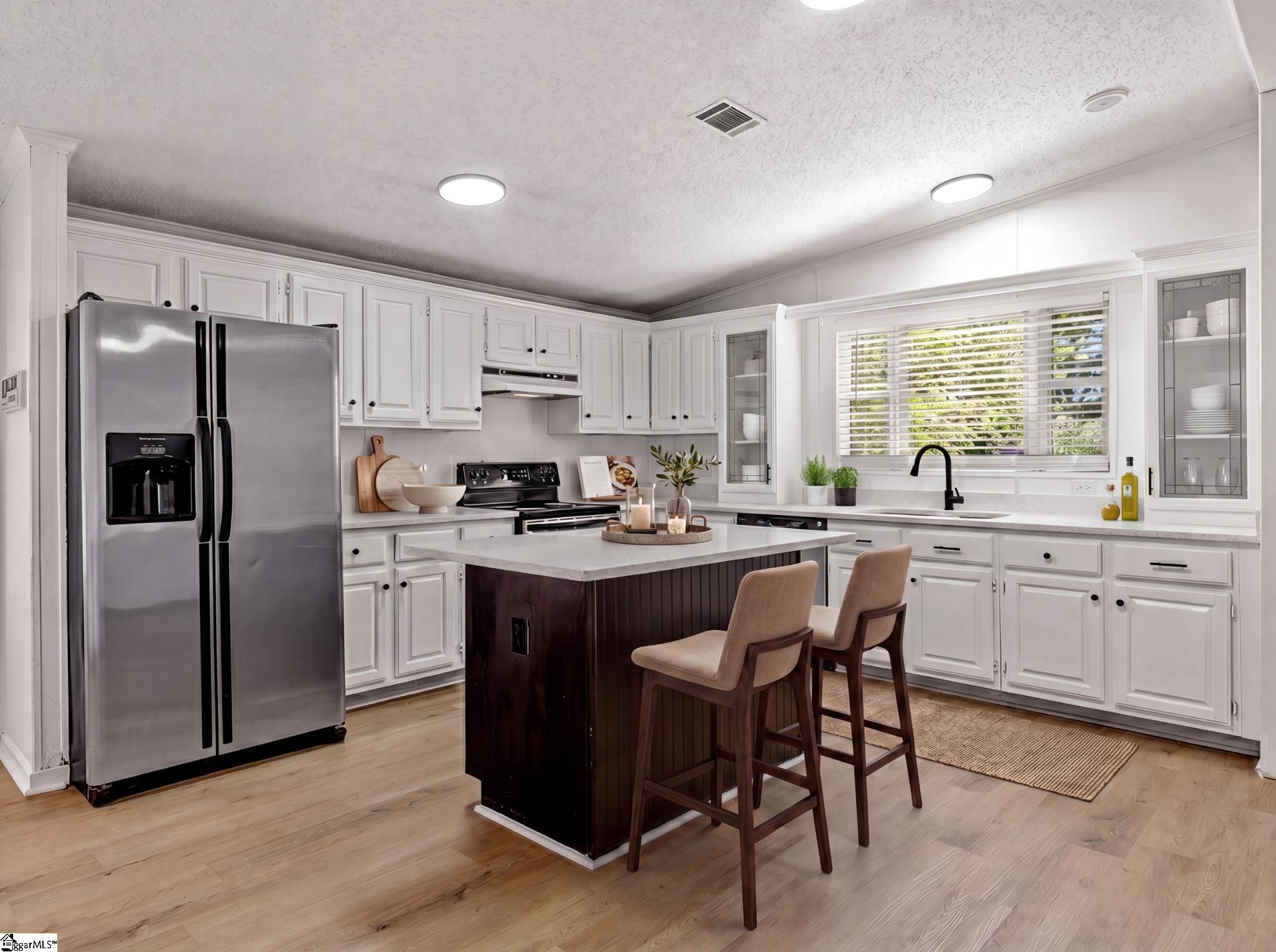 139 Blue Ridge Road Campobello, SC 29322 - Photo 4 of 20