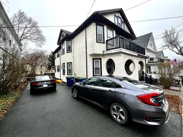 $3,500 | 12 Bailey Street, Unit 1, Somerville, MA 02144