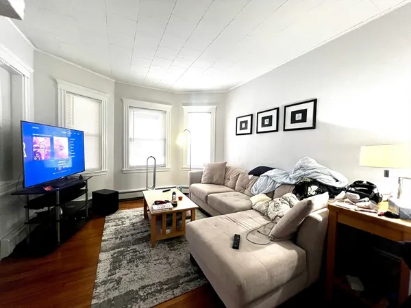 $3,500 | 12 Bailey Street, Unit 1, Somerville, MA 02144