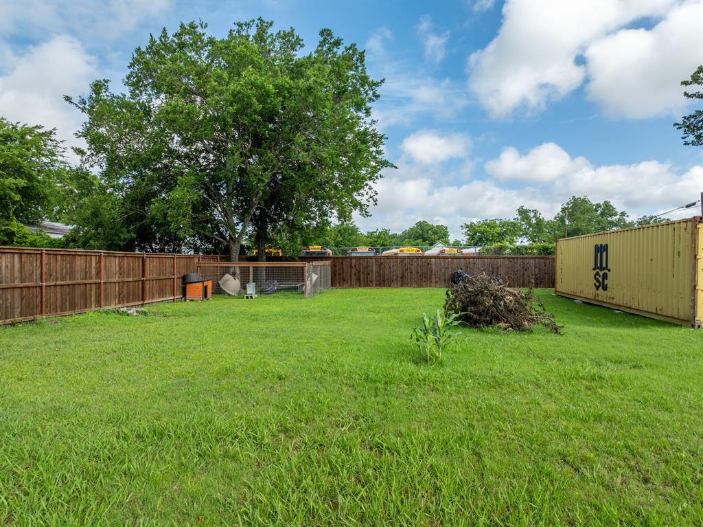 201 Main Street Italy, TX 76651 - Photo 31 of 35