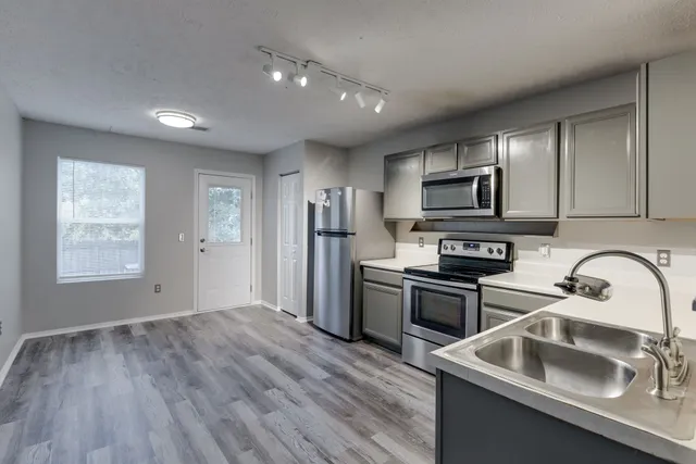 $439,900 | 2761 Sutherland Drive, Thompson's Station, TN 37179