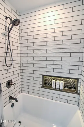 $2,750 | 201 Springdale Road, Bristol, VA 24201