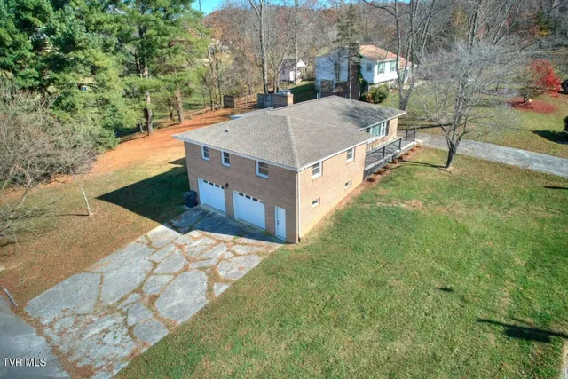 $2,750 | 201 Springdale Road, Bristol, VA 24201