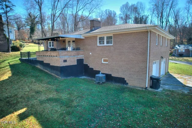 $2,750 | 201 Springdale Road, Bristol, VA 24201