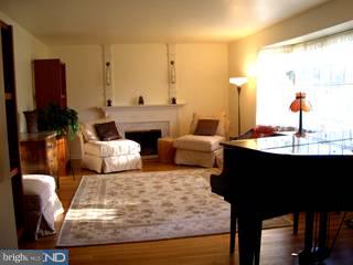 704 Jade Road Yardley, PA 19067 - Photo 2 of 6 Gallery Image 2