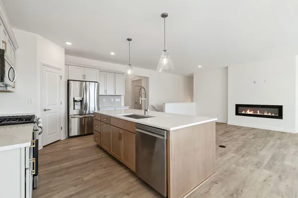 $625,000 | 17763 Ellsworth Drive, Lakeville, MN 55044
