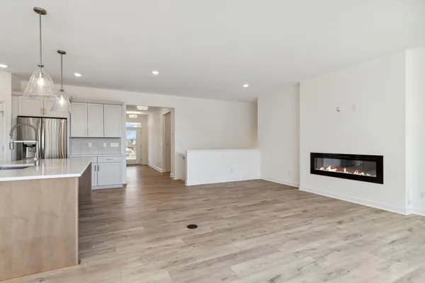 $625,000 | 17763 Ellsworth Drive, Lakeville, MN 55044