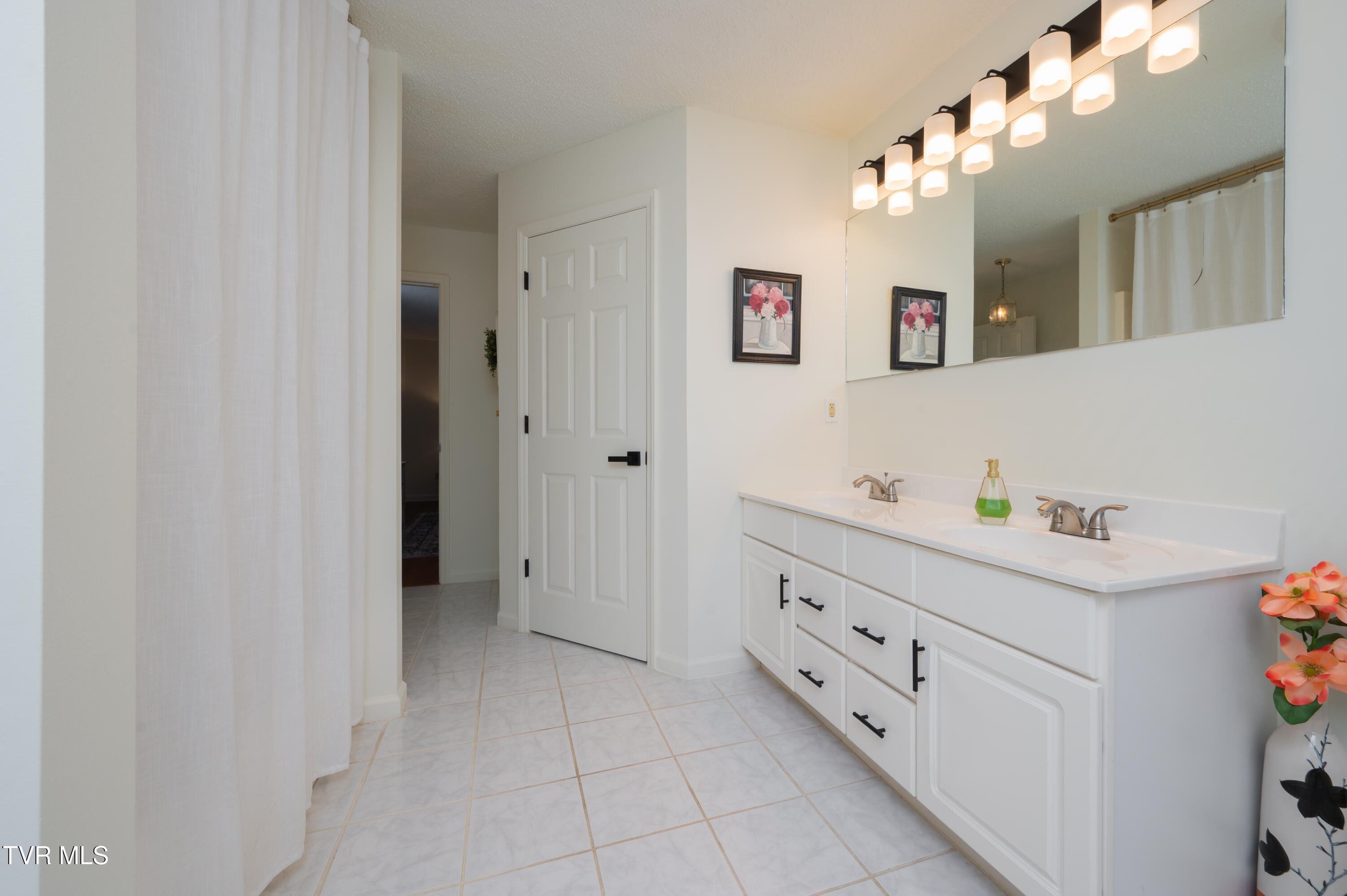 744 Stuffle Street Kingsport, TN 37660 - Photo 29 of 69 Stuffle-46