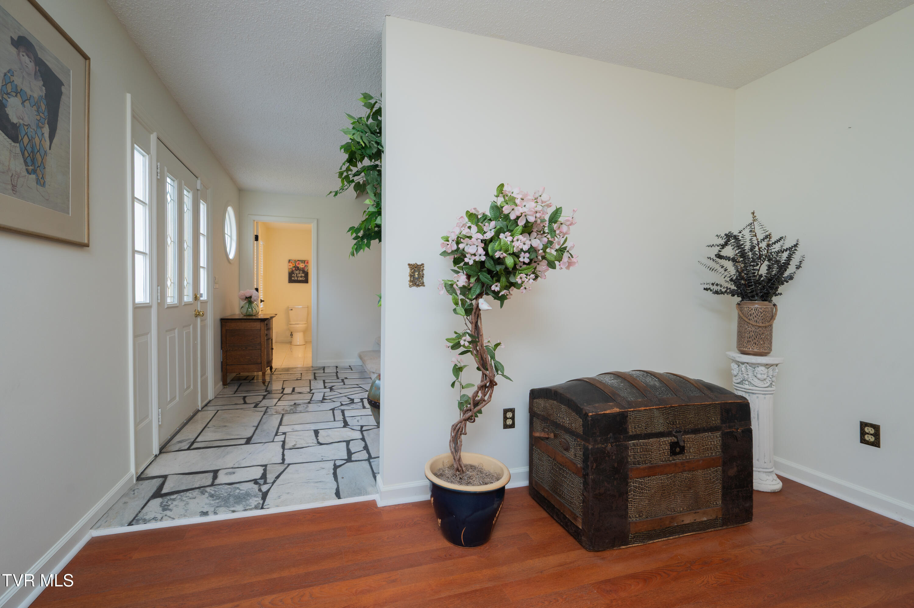 744 Stuffle Street Kingsport, TN 37660 - Photo 3 of 69 Stuffle-38