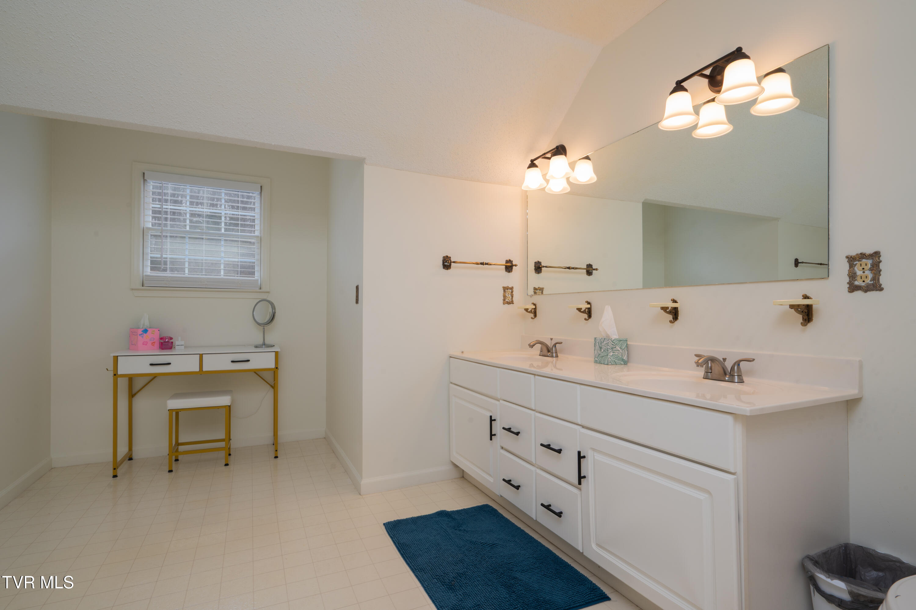 744 Stuffle Street Kingsport, TN 37660 - Photo 41 of 69 Stuffle-56