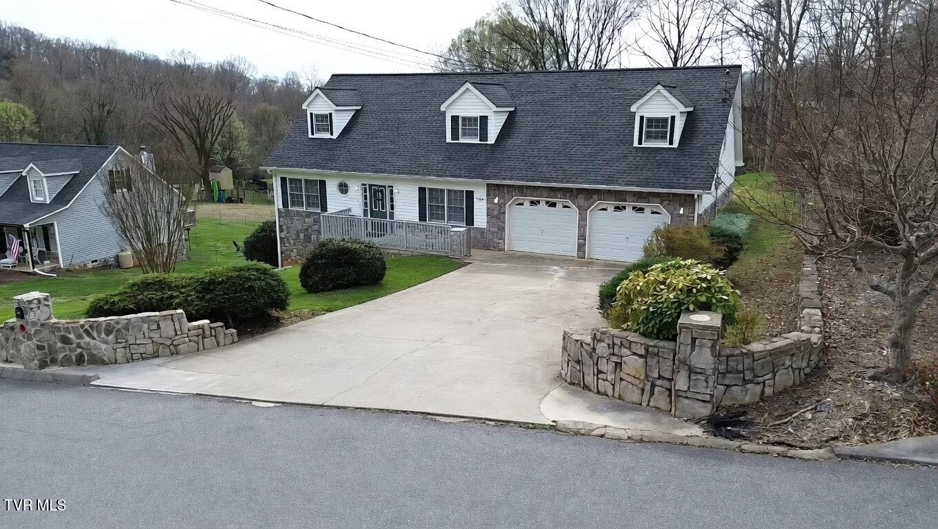 744 Stuffle Street Kingsport, TN 37660 - Photo 64 of 69 image-3