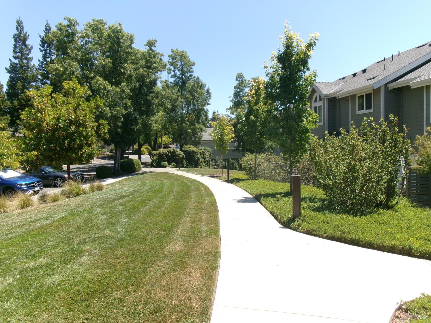 2073 Stonefield Lane Santa Rosa, CA 95403 - Photo 36 of 37