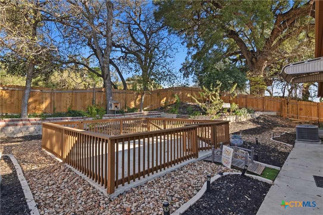 332 West Klein Street Seguin, TX 78155 - Photo 20 of 24 a view of street with wooden fence