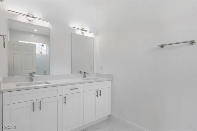 $319,998 | 2010 Venice Avenue North, Lehigh Acres, FL 33971