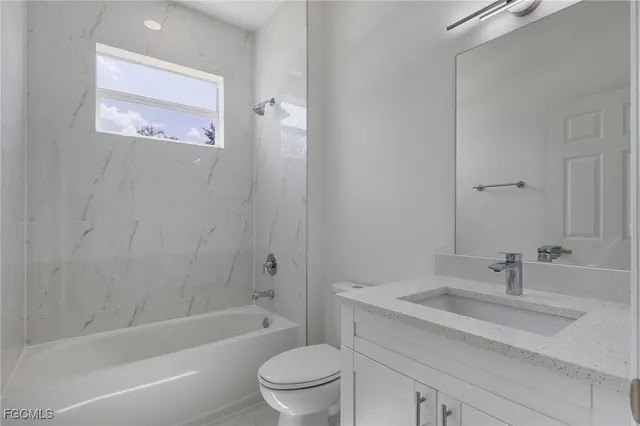 $319,998 | 2010 Venice Avenue North, Lehigh Acres, FL 33971