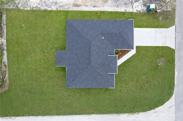 $319,998 | 2010 Venice Avenue North, Lehigh Acres, FL 33971