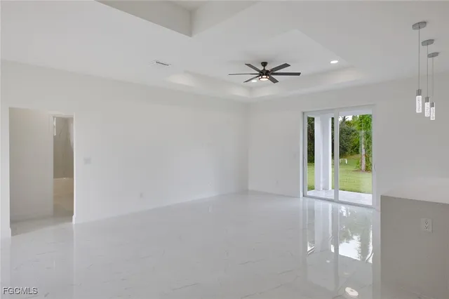 $319,998 | 2010 Venice Avenue North, Lehigh Acres, FL 33971