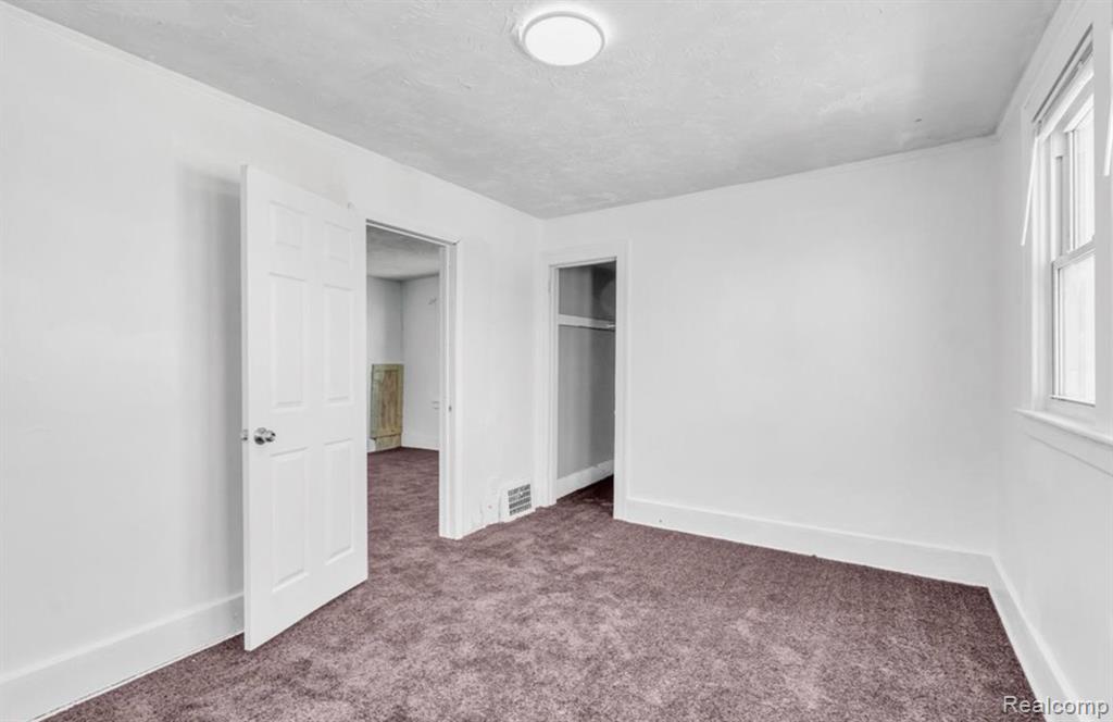 5573 Montclair Street Detroit, MI 48213 - Photo 33 of 40