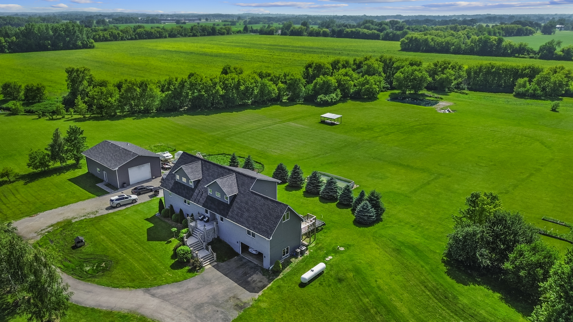 10505 Coyne Station Road Huntley, IL 60142 - Photo 5 of 48