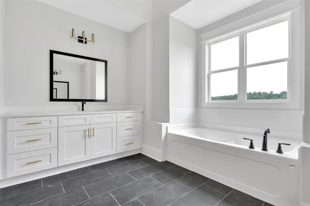 $769,900 | 152 Palisade Drive, Rydal, GA 30171