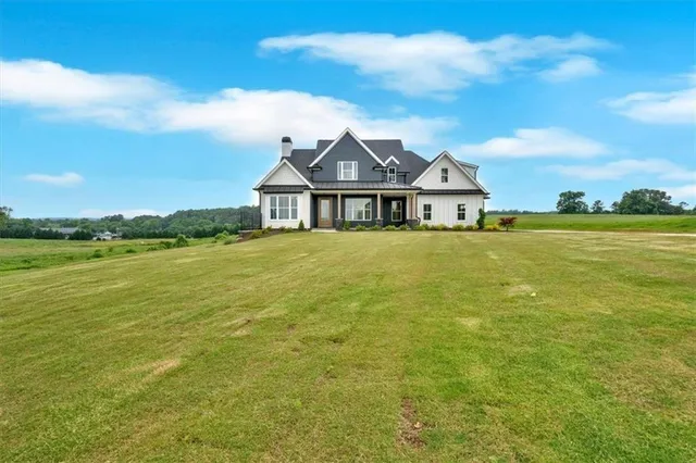 $769,900 | 152 Palisade Drive, Rydal, GA 30171