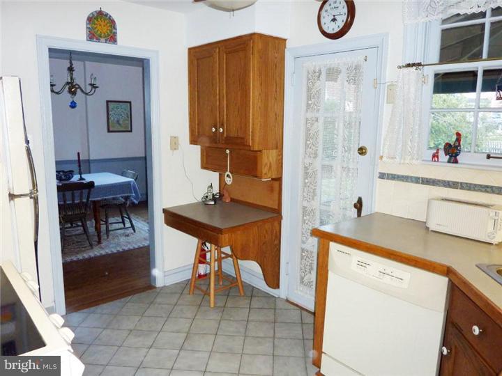 12 West Chelfield Road Glenside, PA 19038 - Photo 14 of 24 Kitchen