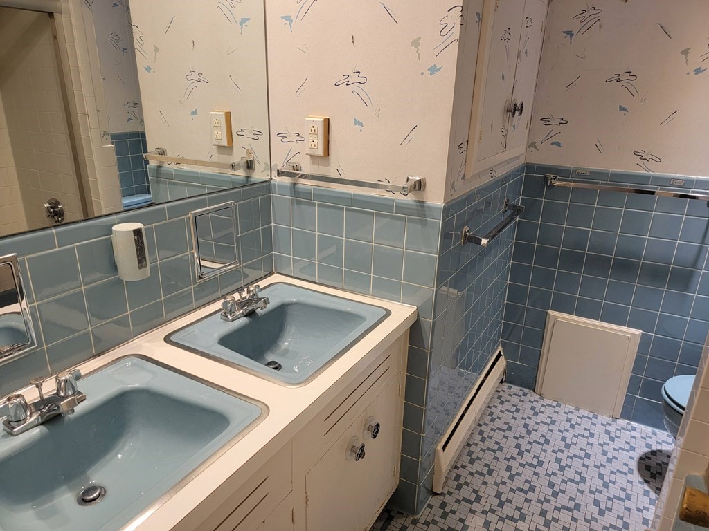 97 Bound Brook Road Newton, MA 02461 - Photo 22 of 30