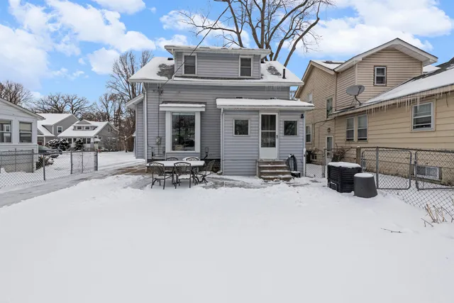 $299,900 | 700 Forest Avenue, Royal Oak, MI 48067