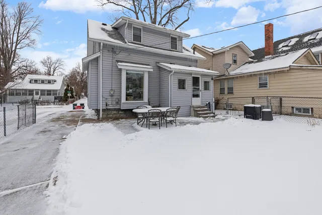 $299,900 | 700 Forest Avenue, Royal Oak, MI 48067