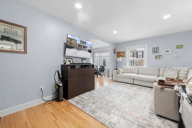 $299,900 | 700 Forest Avenue, Royal Oak, MI 48067