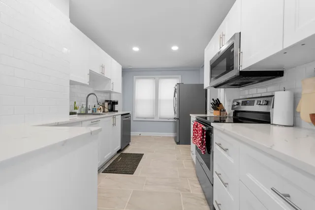 $299,900 | 700 Forest Avenue, Royal Oak, MI 48067