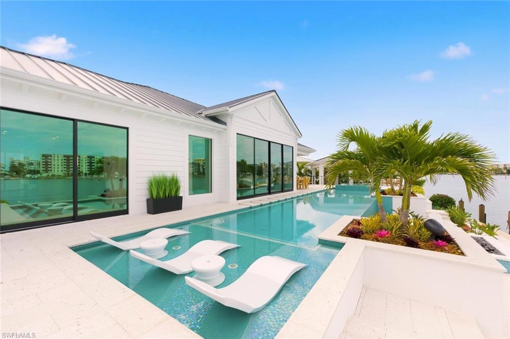 200 Bahia Point Naples, FL 34103 - Photo 43 of 50