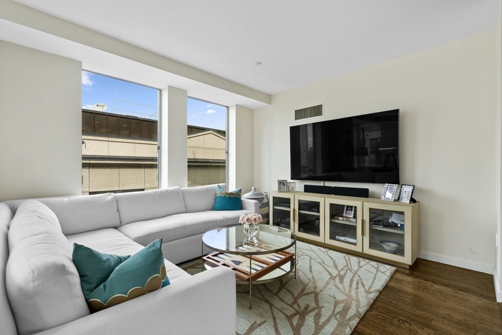 80 Broad Street, Unit PH1104 Boston, MA 02110 - Photo 16 of 37