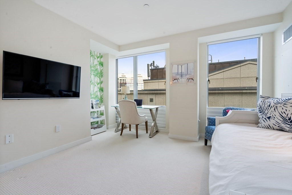 80 Broad Street, Unit PH1104 Boston, MA 02110 - Photo 24 of 37