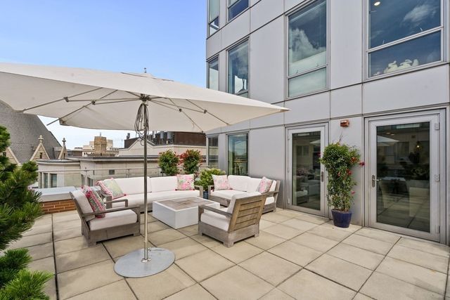 $1,900,000 | 80 Broad Street, Unit PH1104, Boston, MA 02110