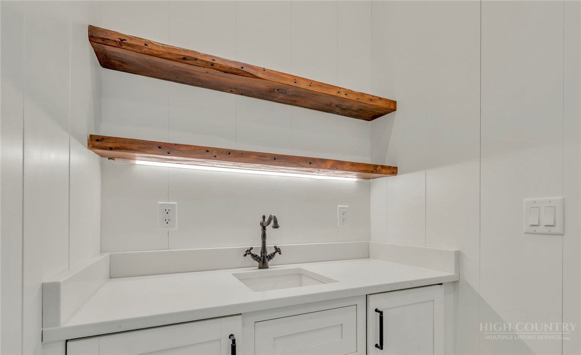 253 Old Boone Road Blowing Rock, NC 28605 - Photo 20 of 44